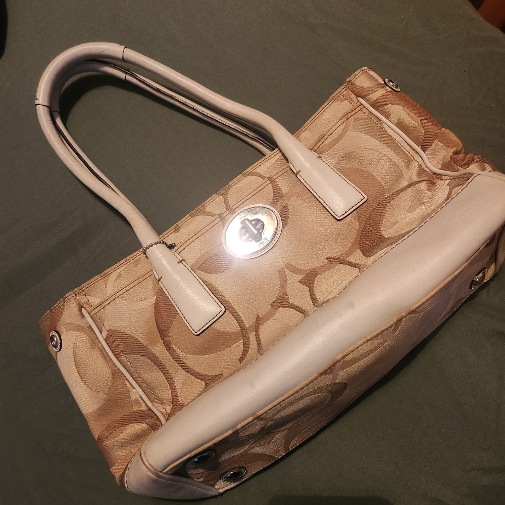Coach purse - Picture 6 of 6